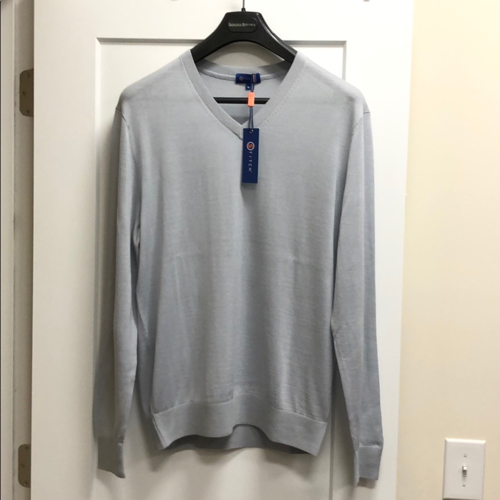 Stitch Golf Commuter Merino V-Neck Sweater
